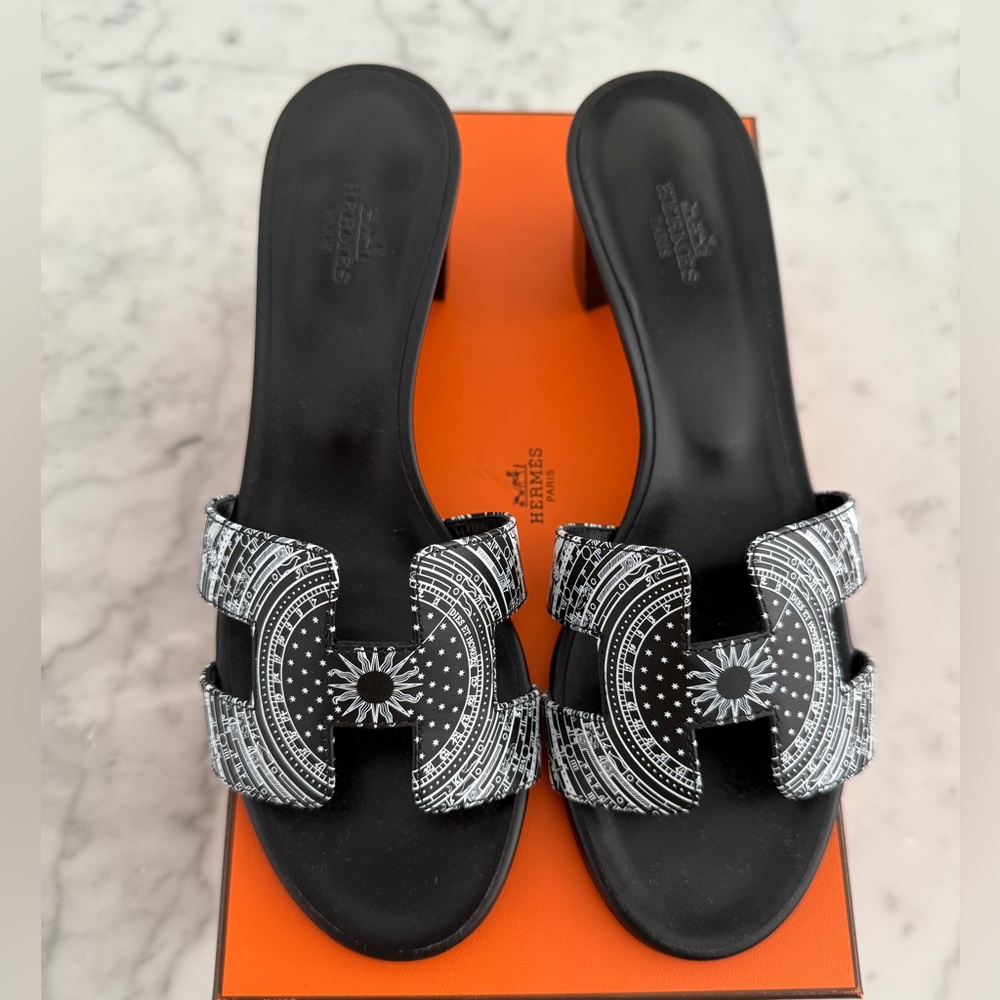 Hermes Oasis "Astrologie Bandana" Black and White Calfskin Veau Imprime Noir 38 - Picture 3 of 16